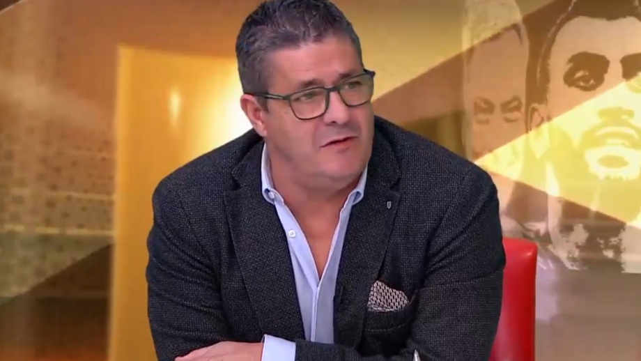 Treinador regressou sábado a Portugal depois de ter sido despedido pelo Manchester United