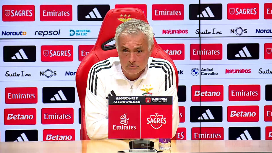 Depois do "monólogo" após a derrota com o Sp. Braga, o treinador do Benfica revelou já ter tido um diálogo, que "correu muito bem", com os jogadores