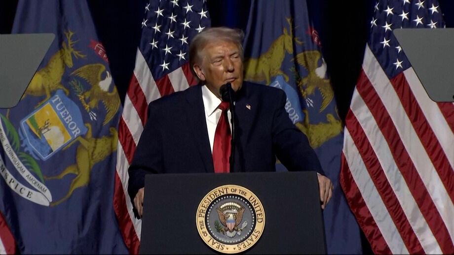 Presidente dos EUA aproveitou ainda para ameaçar a revogação da cidadania de imigrantes naturalizados condenados por fraude