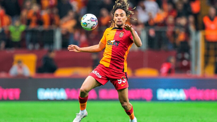 Sacha Boey vai sair do Bayern