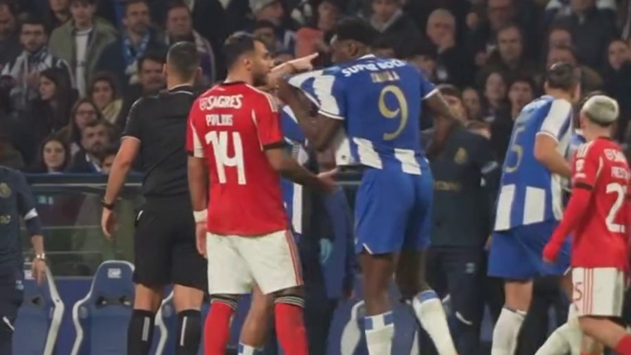 Através dos 'stories' do Instagram