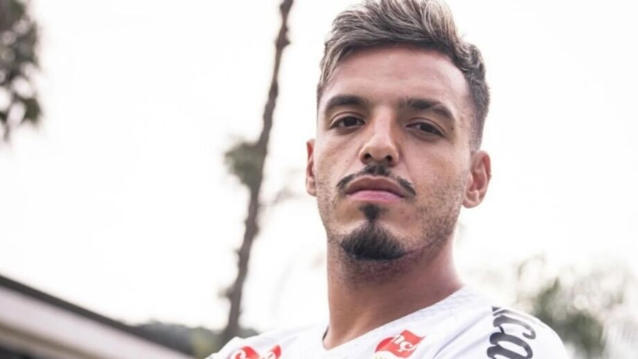 Gabriel Menino é reforço do Santos