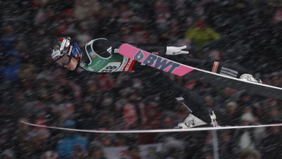  Marius Lindvik é um dos esquidores no centro da polémica
