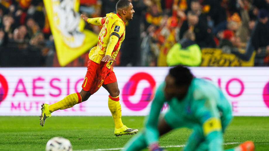 Wesley Said festeja golo contra o Auxerre