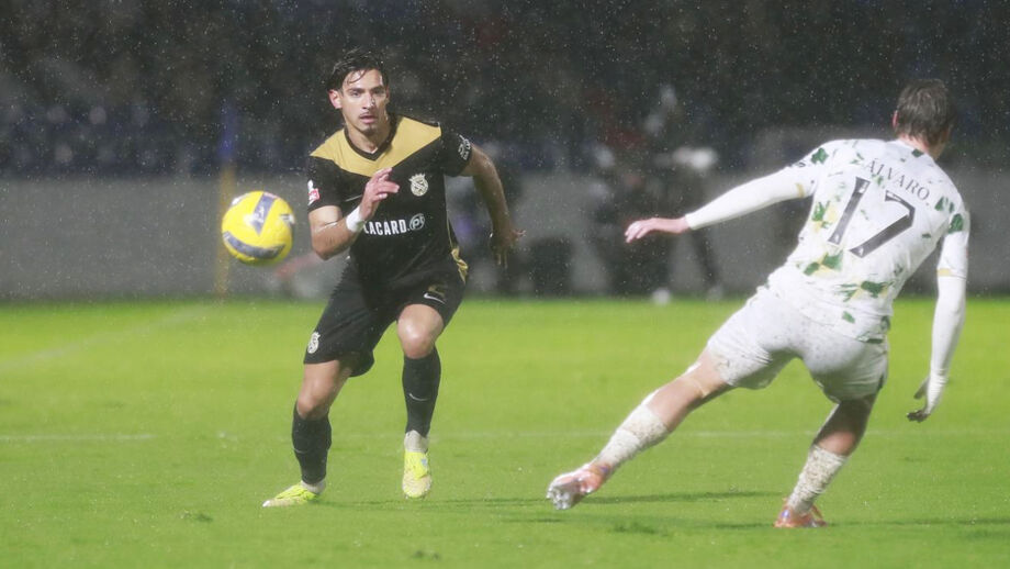 Nabil Touaizi estreou-se a marcar pelo Alverca