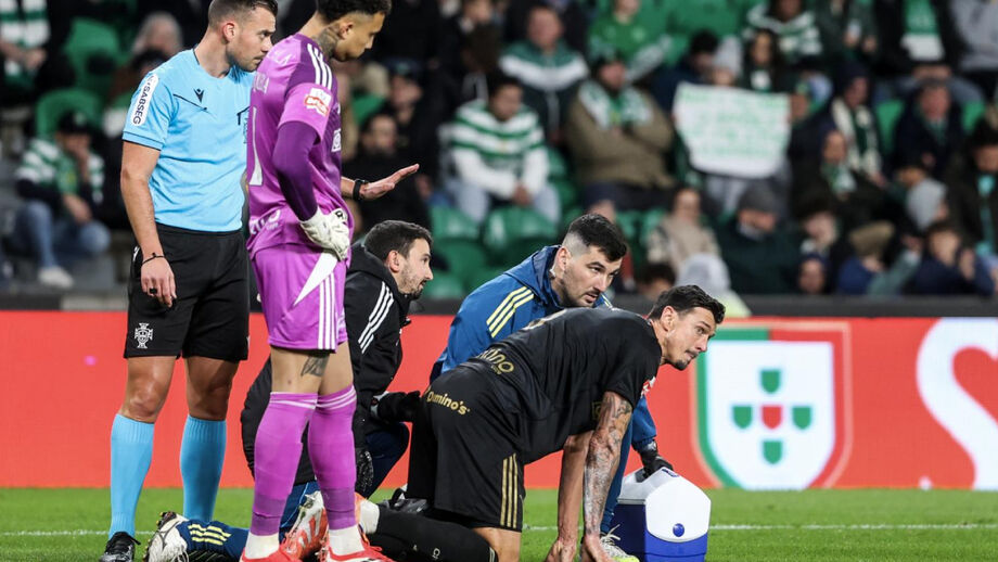José Fonte recebeu assistência e acabou substituído em Alvalade