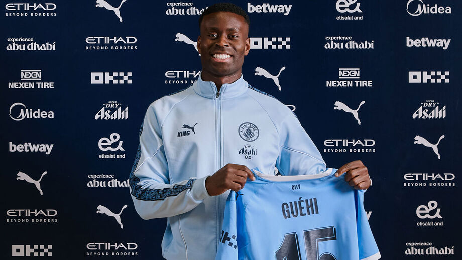 Marc Guéhi apresentado como reforço do Manchester City
