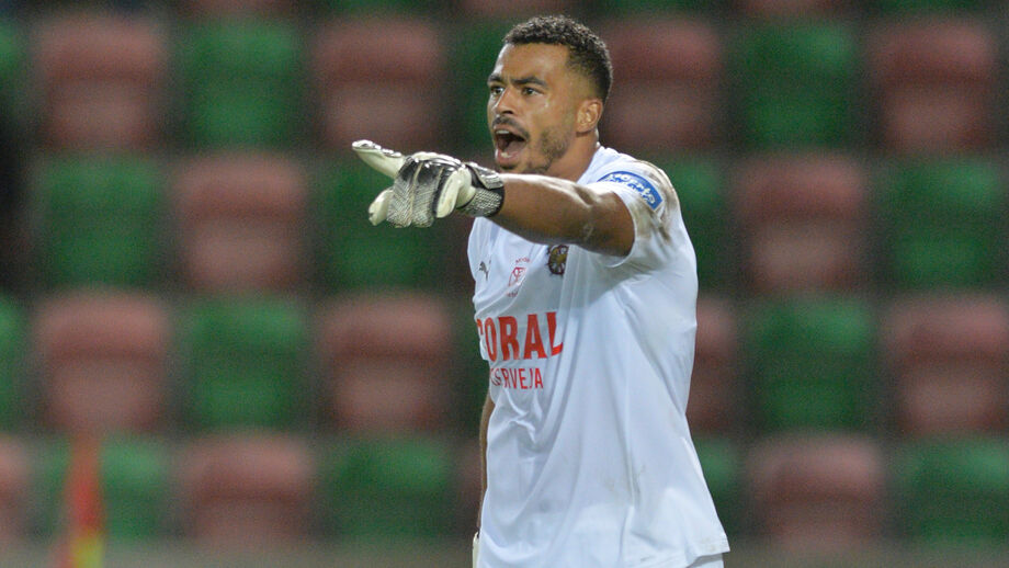 Samu Silva lidera defesa de aço