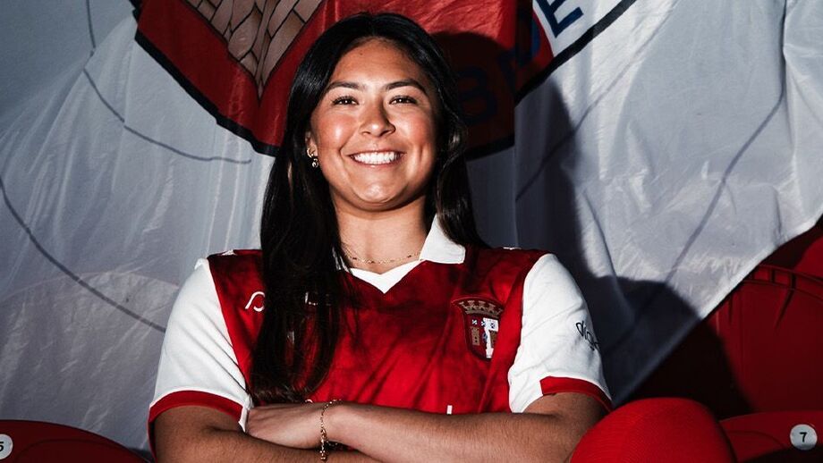 Maribel Flores assinou pelo Sp. Braga por época e meia