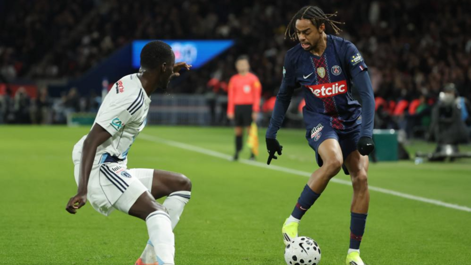 Barcola decidiu em Auxerre