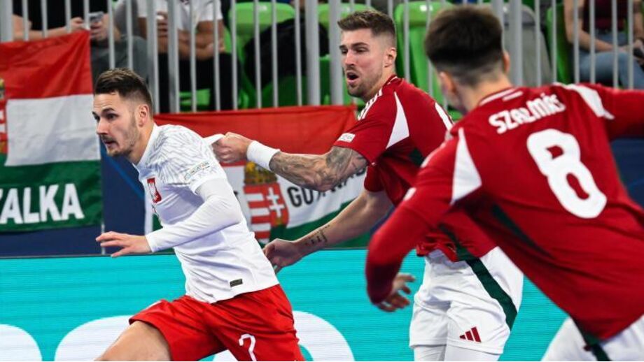 Hungria vence Polónia