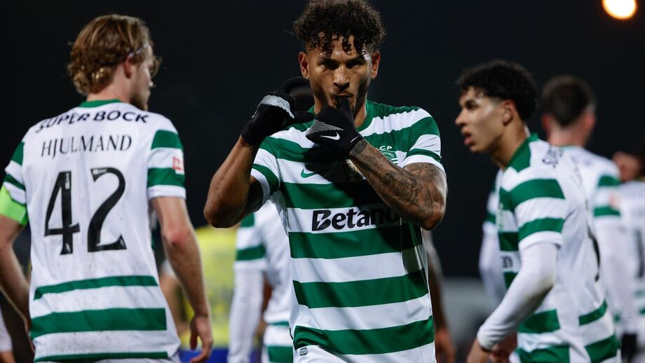 Luis Suárez celebra golo