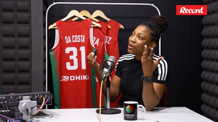 Jogadora do GDESSA e da Seleção é a terceira convidada do podcast 'Dois para um'