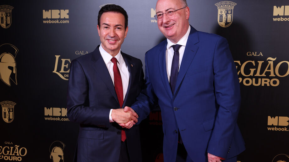 António Salvador ao lado de José Manuel Fernandes, ministro da Agricultura, antes da gala Legião de Ouro 2026