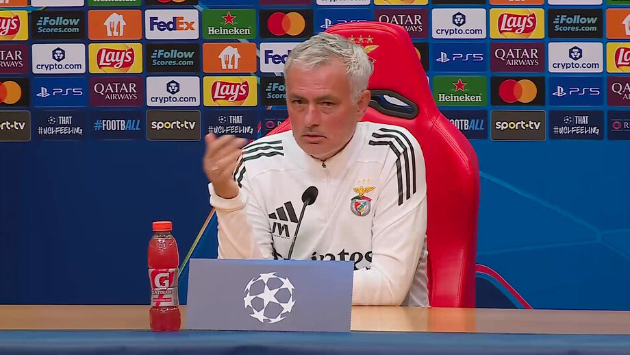 Treinador do Benfica questionado sobre se falou com o seu antigo jogador antes de este assumir o comando técnico do Real Madrid 