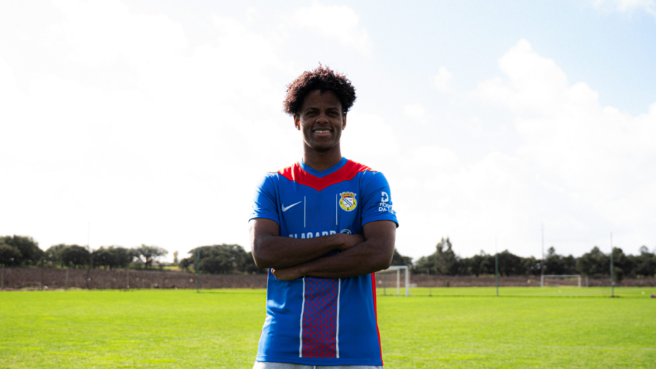 Fabrício vai jogar no Alverca até ao final da época