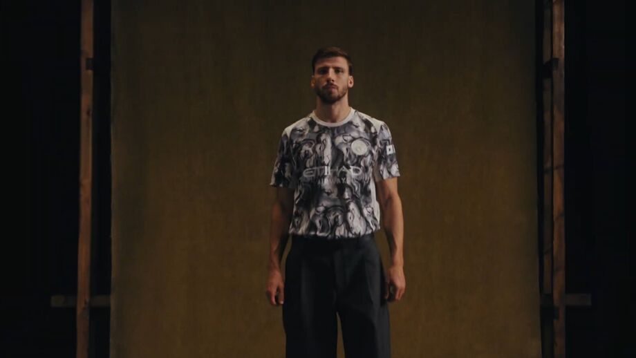 Defesa português faz parte da campanha promocional