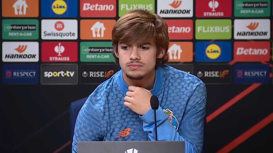 Jovem do FC Porto revela que tem aprendido muito sob o comando de Farioli