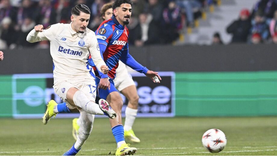 Empate com o Viktoria Plzen complica as contas