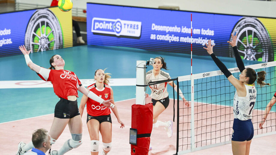Benfica perde com Fenerbahçe na Champions feminina de voleibol