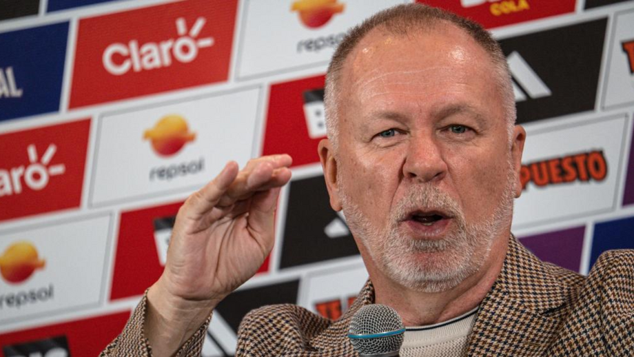 Mano Menezes durante a apresentação como novo selecionador do Peru