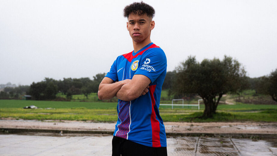 Diogo Spencer assinou pelo Alverca