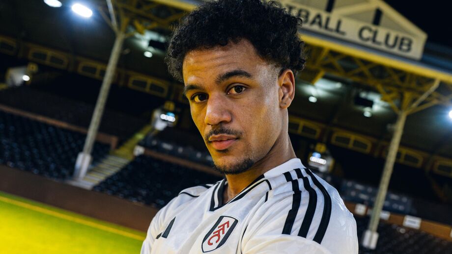 Oscar Bobb assina pelo Fulham