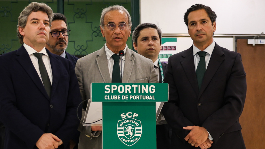 Pedro Almeida Cabral, à direita de João Palma, faz parte da Mesa da Assembleia desde 2018