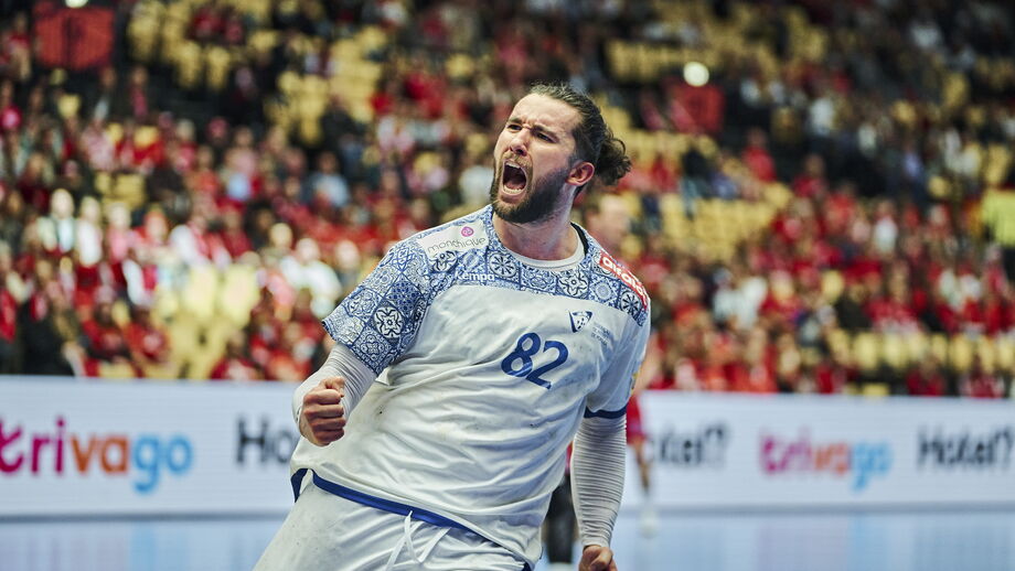 Luís Frade celebra o 5.º lugar de Portugal no Europeu frente à Suécia
