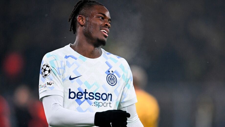 Bisseck renova contrato com o Inter até 2031