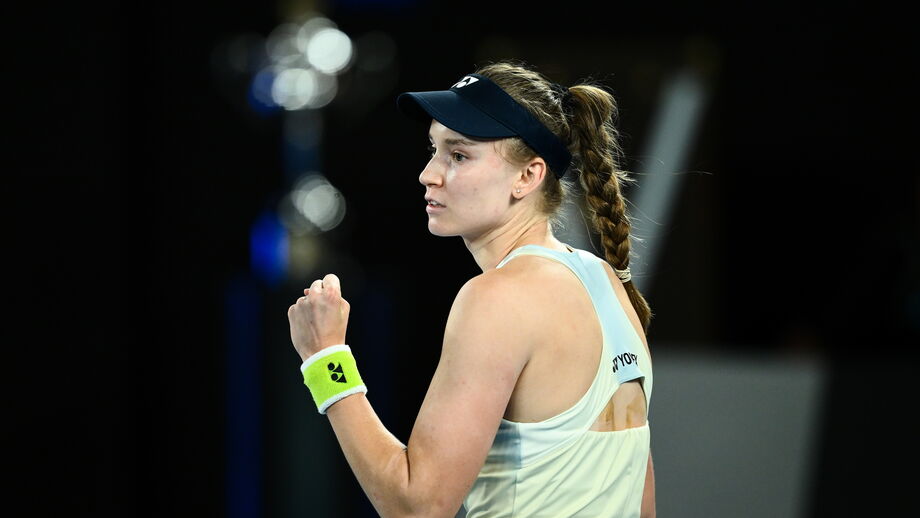 Elena Rybakina soma o segundo título do Grand Slam