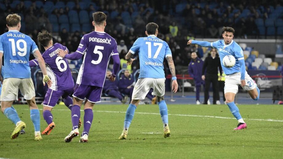 Nápoles vence e consolida liderança na Liga Italiana