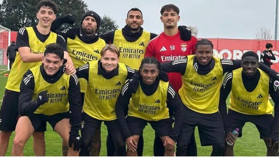 Equipa vencedora no primeiro treino do Ano Novo