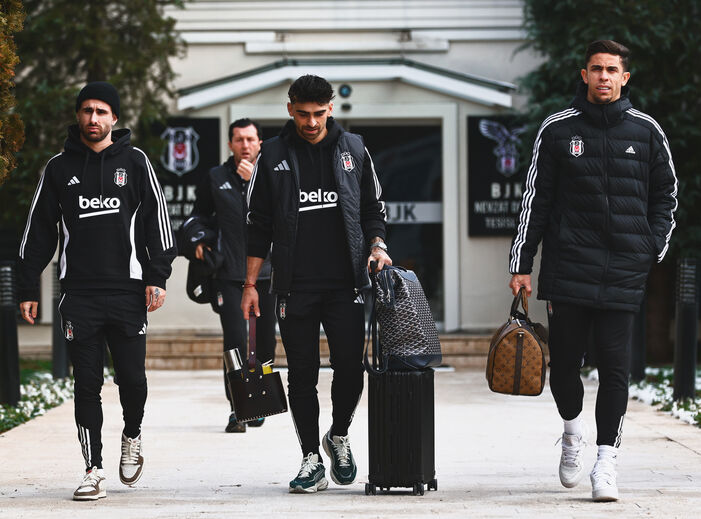 Besiktas faz em estágio em Antalya