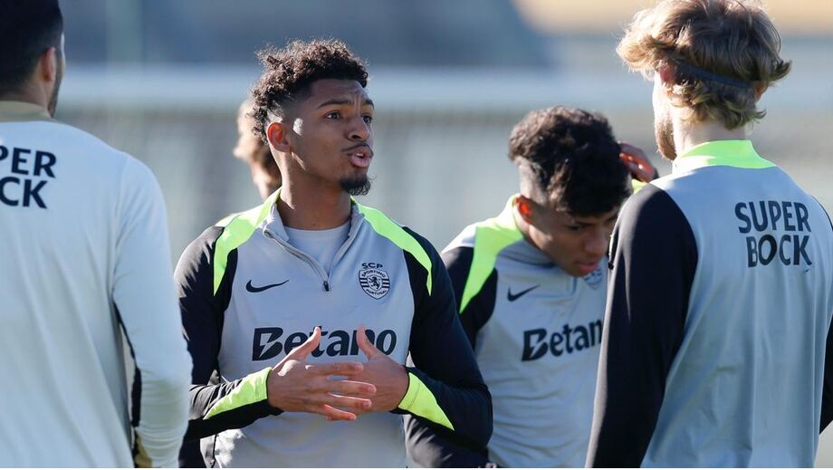 Luís Guilherme participa no treino do Sporting para a Allianz Cup