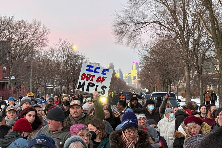 Manifestação em Minneapolis pede a saída do ICE da cidade