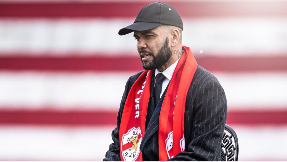 Dani Alves em São João de Ver