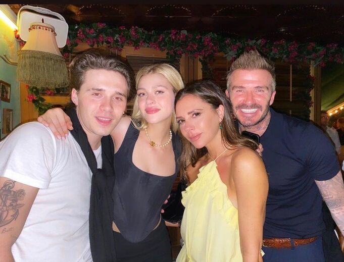 Brooklyn, Nicola Peltz, Victoria e David Beckham