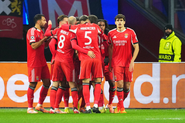 Manchester United caiu a pique no ranking dos clubes que mais dinheiro geraram