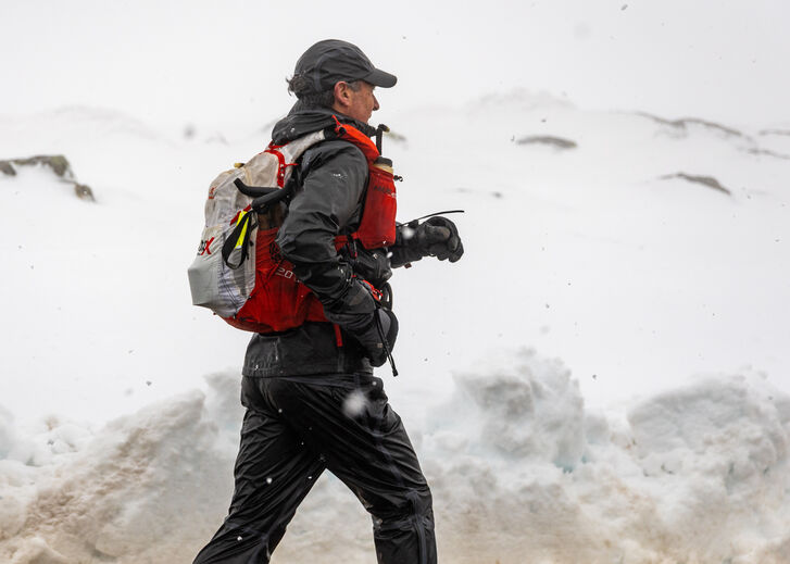 Atleta supera desafio na 'Terra de Gigantes 2026' entre a Torre e a Nazaré