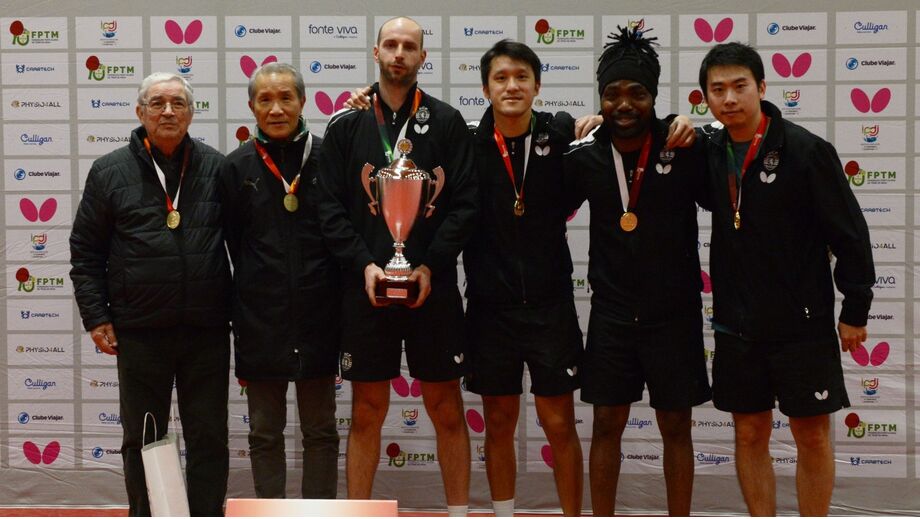 Sporting vence em masculinos