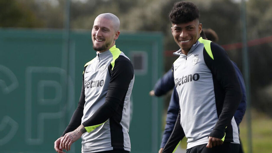 Nuno Santos e Alisson durante o treino do Sporting 