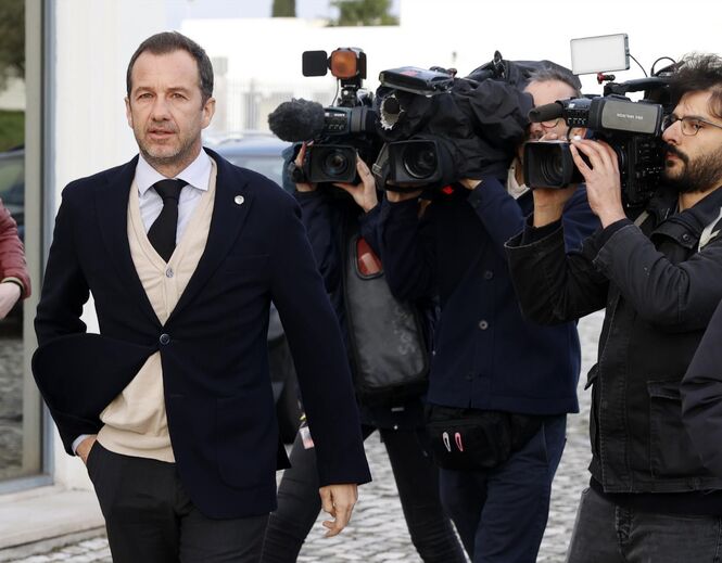 Frederico Varandas presta homenagem a Fernando Mamede no velório