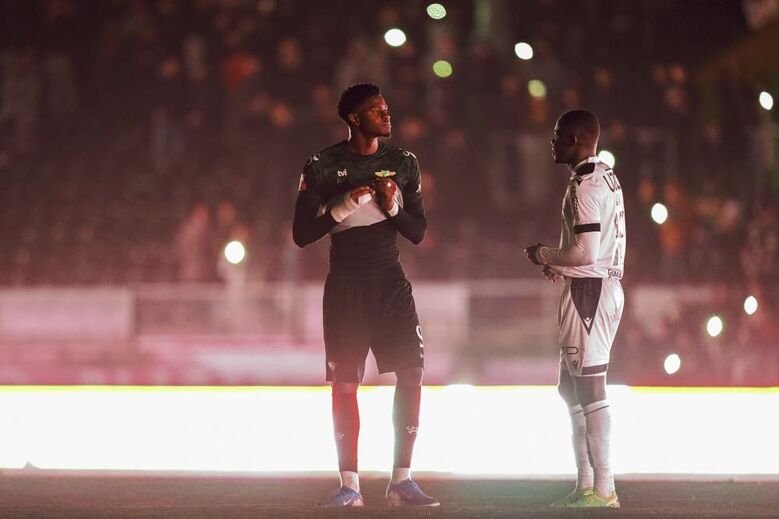 Luís Hemir compara-se a Rui Costa no meio do apagão de Guimarães