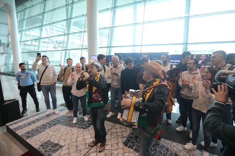As melhores imagens da chegada da Seleção Nacional após a histórica prestação no Europeu de andebol