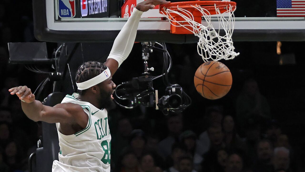 Neemias Queta contribui para vitória dos Celtics frente aos Bucks