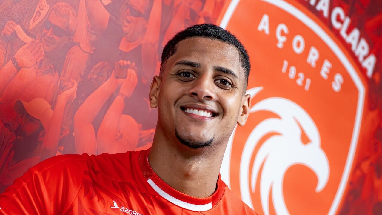 Fernando reforça o ataque do Santa Clara