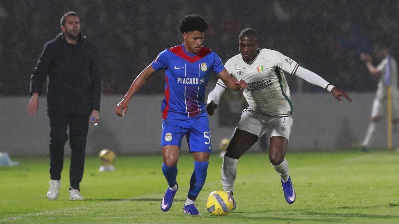 Chissumba permanece no Alverca após fecho da porta da Arábia Saudita