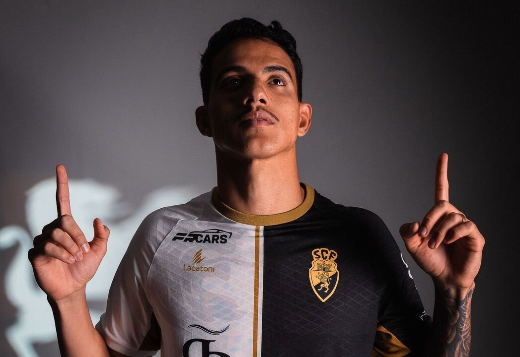 Rafael Pontelo reforça o Farense por empréstimo do Sporting