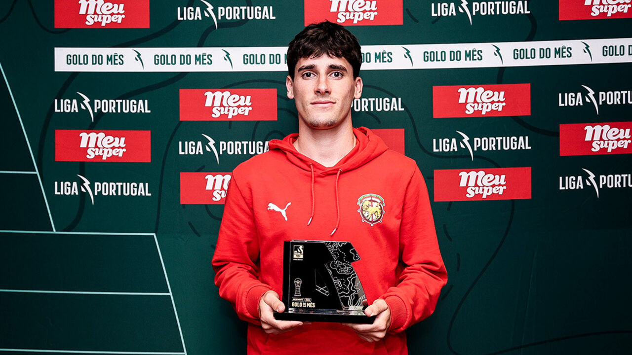 Martín Tejón recebe prémios de melhor jovem e melhor golo de dezembro